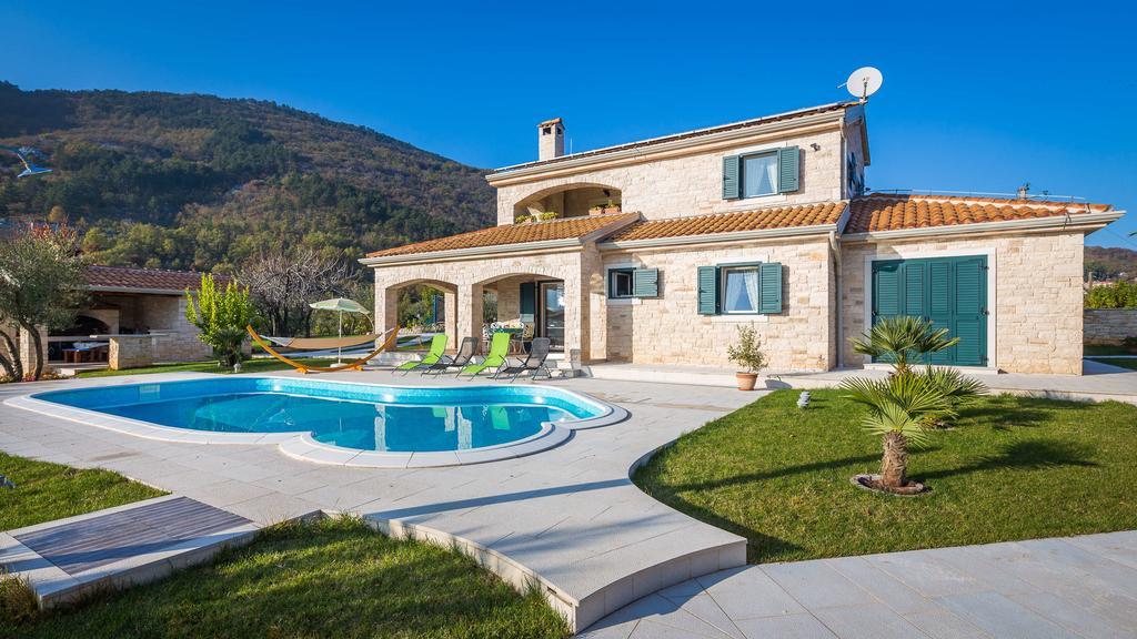 Villa Stonegate Estate - Bonus, Dvije Vile Jedna Cijena! Опатия Екстериор снимка
