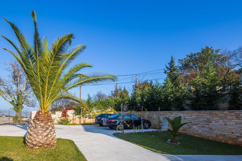 Villa Stonegate Estate - Bonus, Dvije Vile Jedna Cijena! Опатия Екстериор снимка
