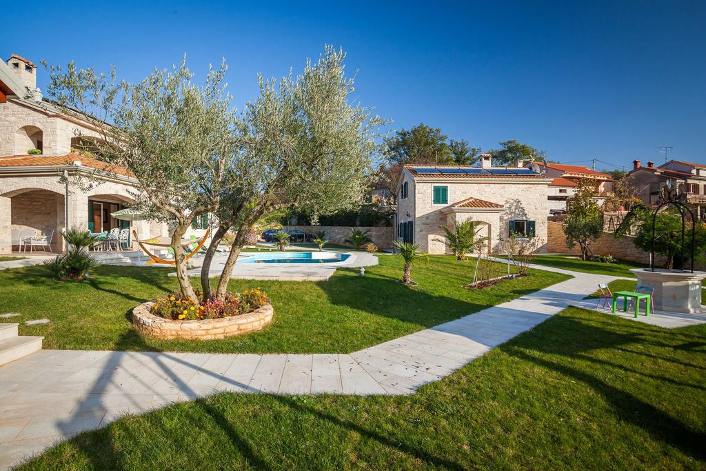 Villa Stonegate Estate - Bonus, Dvije Vile Jedna Cijena! Опатия Екстериор снимка