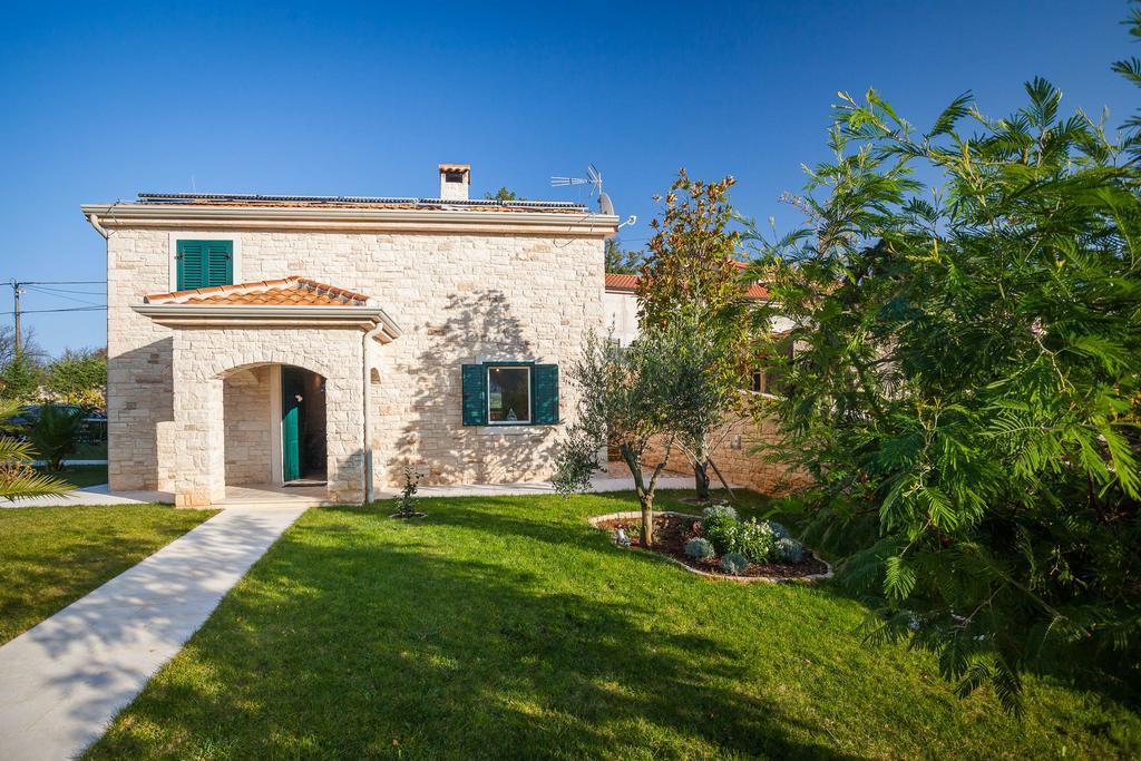 Villa Stonegate Estate - Bonus, Dvije Vile Jedna Cijena! Опатия Екстериор снимка